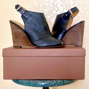 Coach Women’s Lindsay Wedge Heel